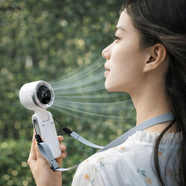 مراوح محمولة